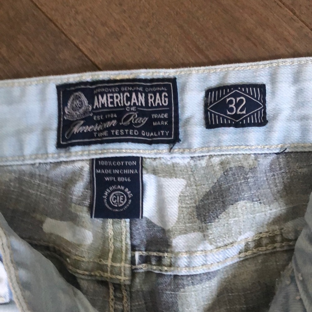 American Rag Jean Short - Picture 2 of 6